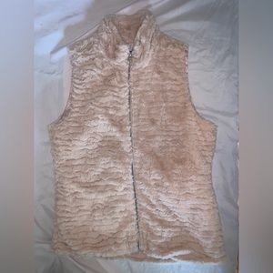 Blush pink faux fur vest
